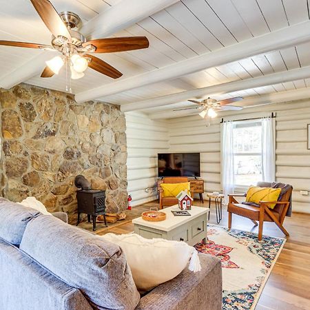 Dog-Friendly Hiawassee Cabin With Decks And Fire Pit! Екстер'єр фото