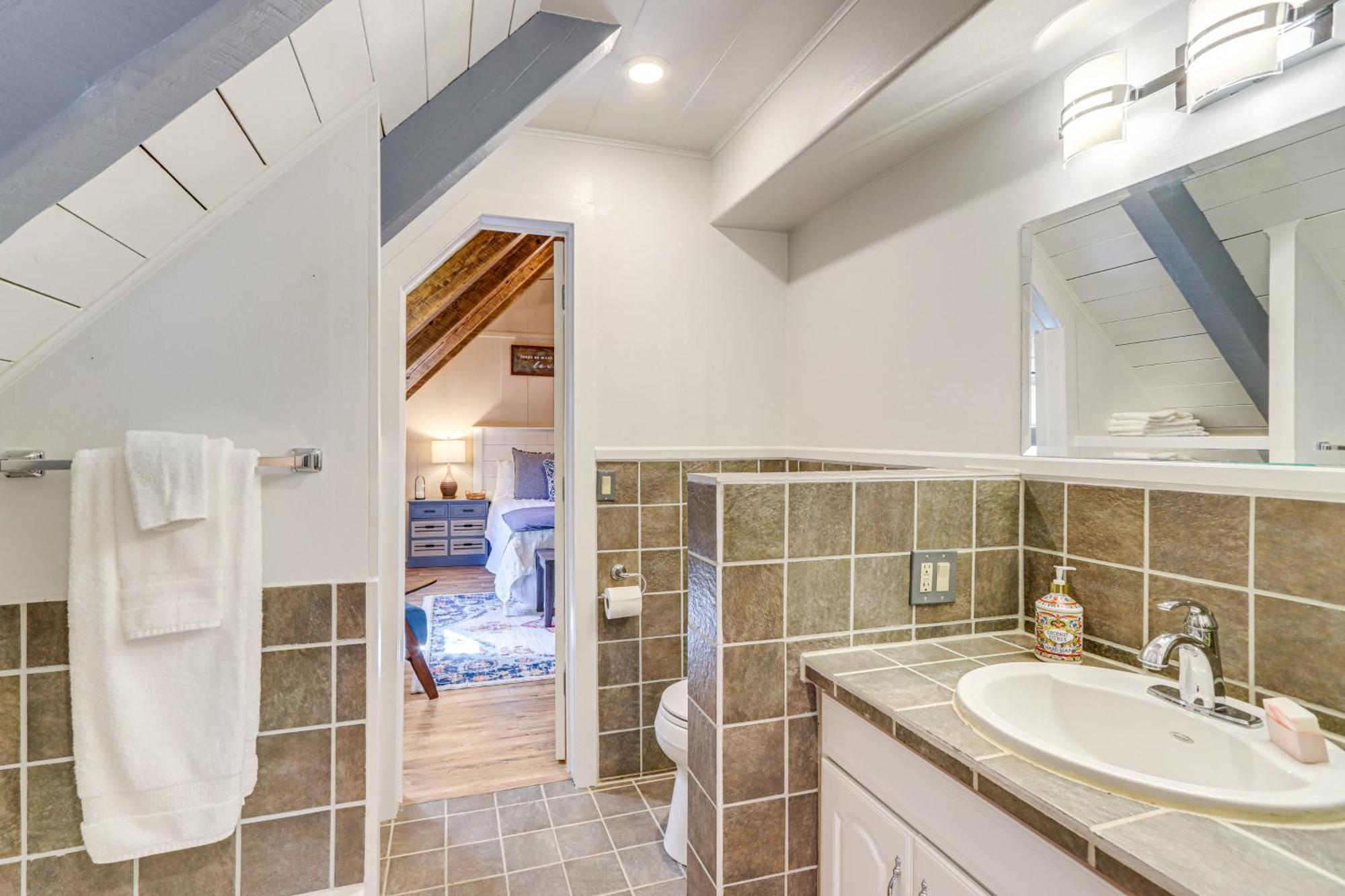 Dog-Friendly Hiawassee Cabin With Decks And Fire Pit! Екстер'єр фото
