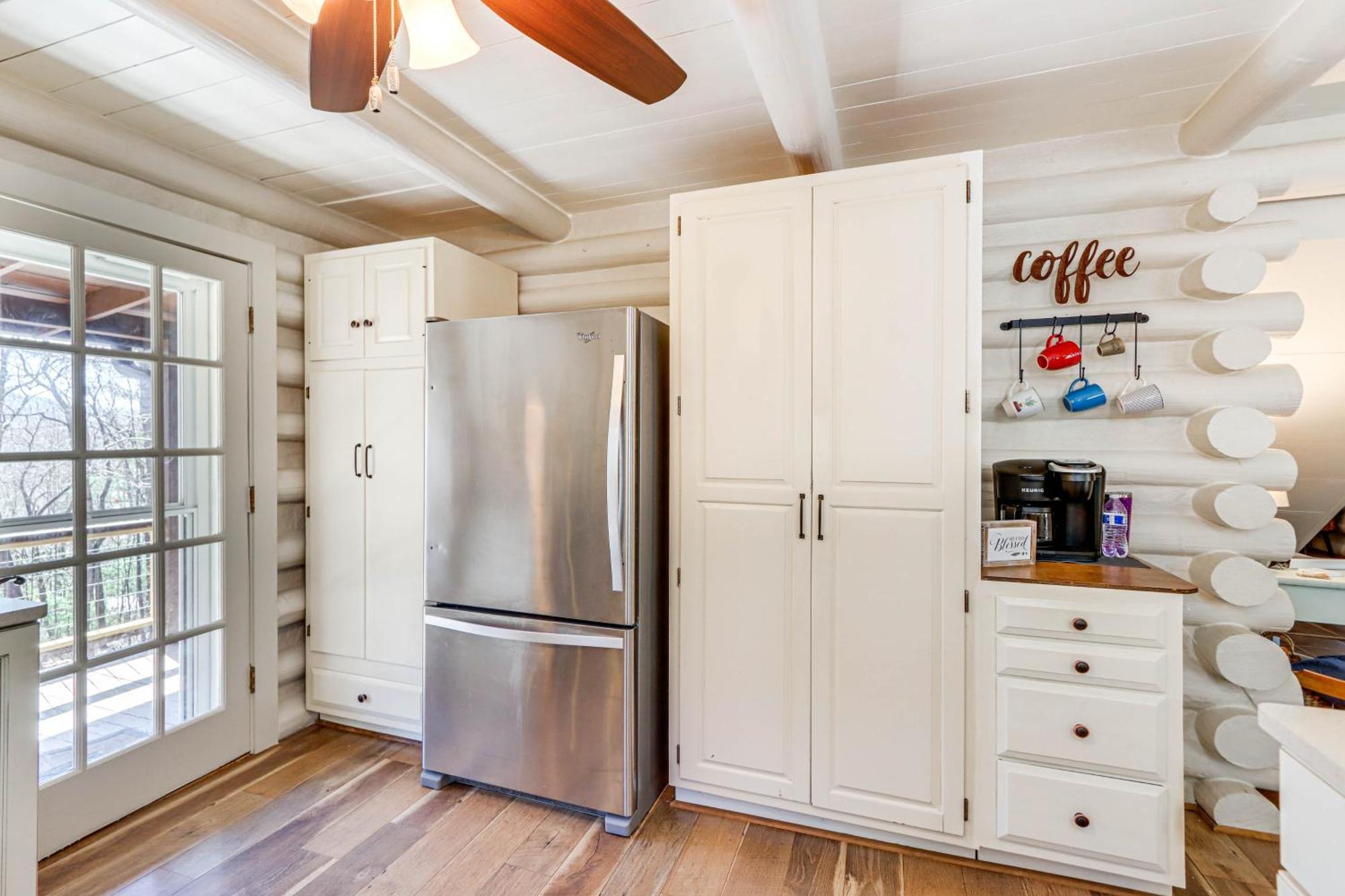 Dog-Friendly Hiawassee Cabin With Decks And Fire Pit! Екстер'єр фото