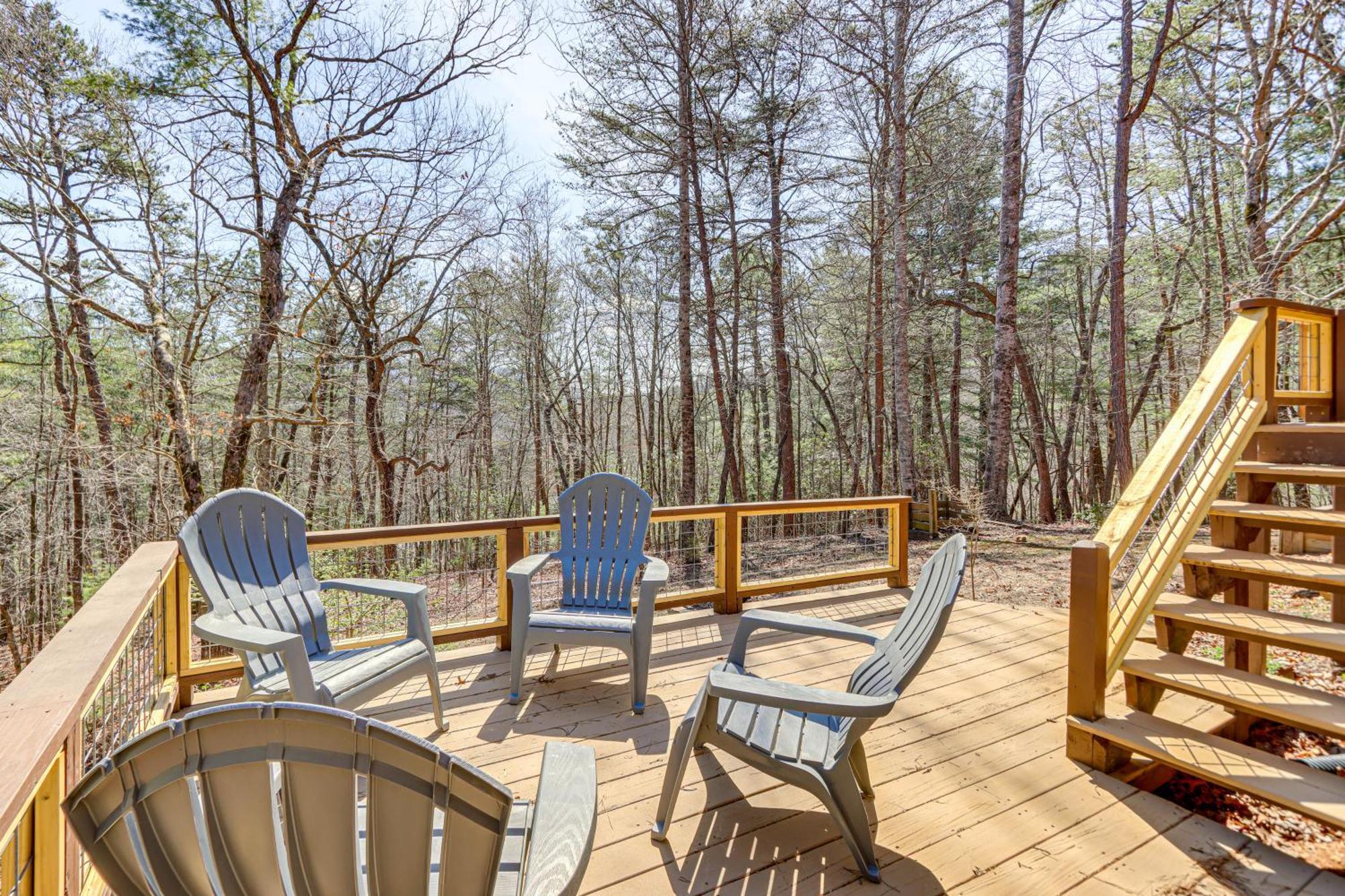 Dog-Friendly Hiawassee Cabin With Decks And Fire Pit! Екстер'єр фото